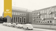 Gebäude der Seefahrtschule in Bremen (1961) mit Beflaggung zu einer Schifffahrtskonferenz  