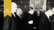 Paul Nevermann beim Empfang mehrerer Bischöfe im Hamburger Rathaus 1961  