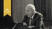 John Dos Passos bei einer Lesung im Amerikahaus Hamburg 1962  