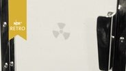 Kleines Schränkchen mit Strahlenschutz-Symbol (1962)  