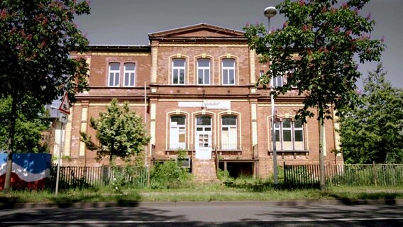 Verlassener Landgasthof in Norddeutschland. © NDR 