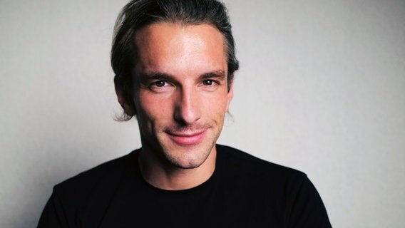 Jan Philipp Weyl im Porträt © Laurent Noichl 