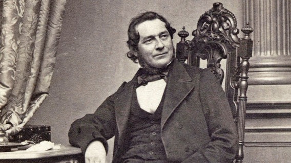 Robert Bunsen, das Bild entstand um 1860 © picture-alliance / akg-images 