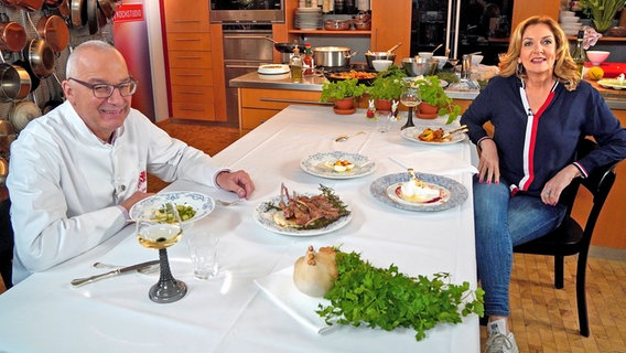 ostermenu mit rainer sass und bettina tietjen ndr de fernsehen sendungen a z das kochstudio