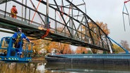 Die Lingener Meckerbrücke ist in die Jahre gekommen und muss saniert werden. © NDR 