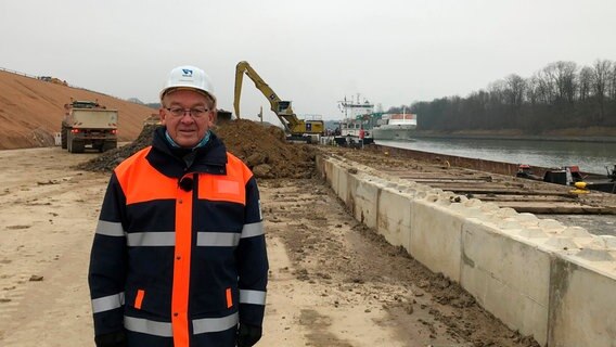 Sönke Meesenburg - Leiter Fachbereich Investitionen beim WSA Kiel-Holtenau. © NDR/Joker Pictures GmbH 