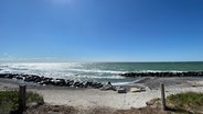 Wind, Wasser, Strand und Licht. Danach sehnen sich die Hiddensee-Fans. © NDR/Steffen Schneider 