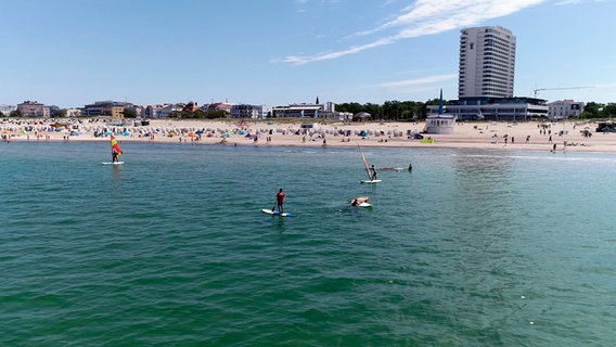 Eines der beliebtesten Ostseebäder ist Warnemünde. © NDR 