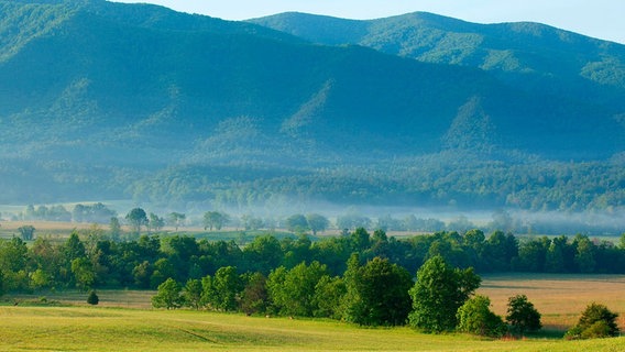 Cades Cove ist einer der Besuchermagneten des Great Smoky Mountains Nationalparks. © NDR/Doclights GmbH 