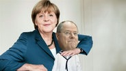 Große Merkel und kleiner Steinbrück © NDR Foto: Screenshot