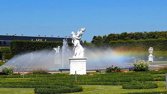 Springbrunnen in den Herrenhäuser Gärten in Hannover © Region Hannover 