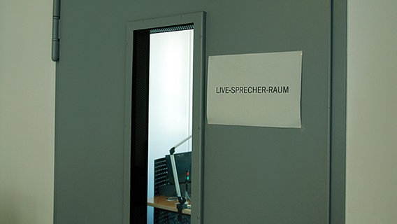 Tür zum Live-Sprechraum  Foto: Christian Wütschner
