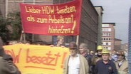 Im September 1983 besetzten die Mitarbeiter der HDW ´die Werft.  