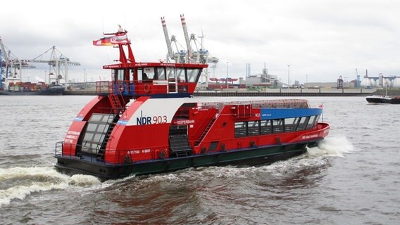 HADAG-Fähre im Hamburger Hafen. © NDR Foto: Ralf Meinders