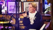Der Musiker Ennio ist zu Gast bei Inas Nacht. © NDR/ Morris Mac Matzen Foto: Morris Mac Matzen