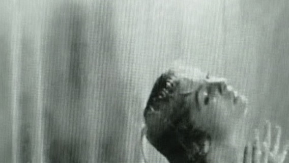 Mord in der Dusche, Szenenbild aus Alfred Hitchcocks Fim "Psycho".  
