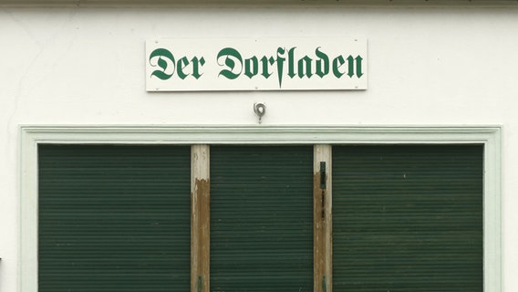 Aussenfassade eines Dorfladens © picture alliance / ZB 