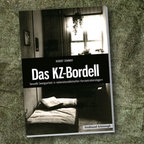 Coverausschnitt: "Das KZ-Bordell: Sexuelle Zwangsarbeit in nationalsozialistischen Konzentrationslagern" von Robert Sommer © Schöningh 