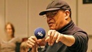 Al Jarreau bei der Probe mit der NDR Bigband zum Tournee-Programm "Porgy & Bess" am 13.11.2007 im NDR Hamburg, Foto: Steven Haberland © www.stevenhaberland.com 