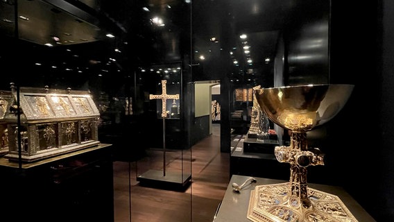 Im Dommuseum sind Exponate aus mehr als 1000 Jahren  Bistumsgeschichte ausgestellt. © NDR/Volker Ide 