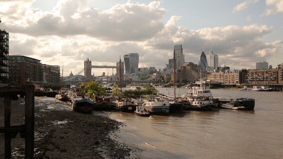 Flucht vor den horrenden Mieten: In London und Umgebung leben immer mehr Menschen auf Hausbooten. © NDR/André Lex 