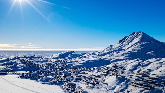 Das abgeschiedene Tasiilaq im Osten Grönlands. © NDR/nonfictionplanet/Till Lehmann 