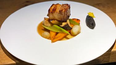 Rezept Schweinebauch Mit Gemuse Und Oliven Tapenade Ndr De