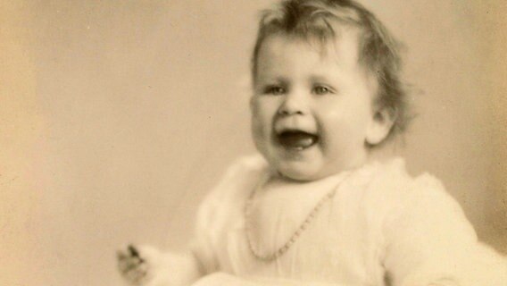 Baby-Foto von Queen Elizabeth II. aus dem Jahr 1926 © dpa Bildfunk / The Royal Collection 
