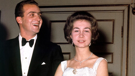 Prinz Juan Carlos und seine Frau Sofia 1963. © dpa - Bildarchiv Foto: Polfoto