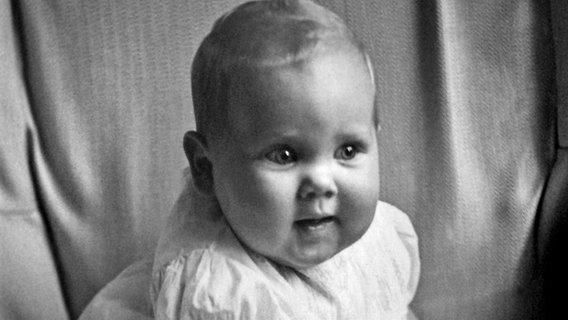 Margrethe II. von Dänemark als Baby, undatierte Aufnahme © Picture-Alliance / Illustrated London News Ltd 