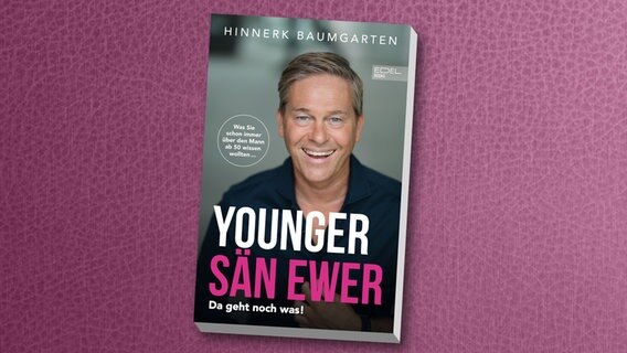 Zu sehen ist das Cover von Hinnerk Baumgartens Buch "Younger sän ewer", erschienen bei Edel Books. © Edel Books 