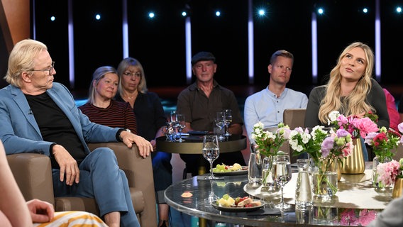Dagi Bee, Content Creatorin und Unternehmerin, ist zu Gast in der NDR Talk Show am 4. August 2023. © NDR Fernsehen/Uwe Ernst Foto: Uwe Ernst