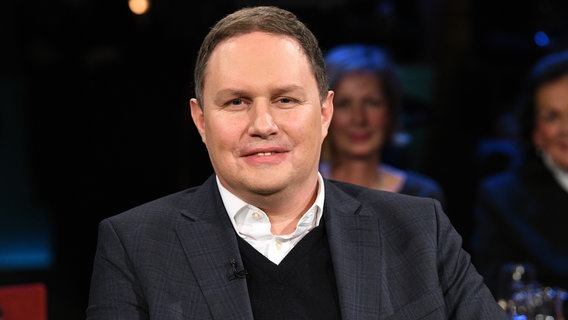 Carsten Brosda zu Gast in der NDR Talk Show am 22.11.2019 Carsten Brosda zu Gast in der NDR Talk Show am 22.11.2019 © Uwe Ernst