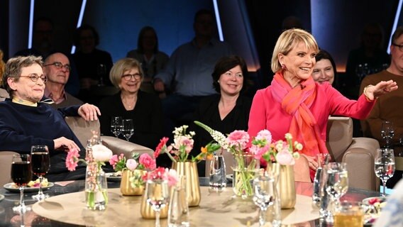 Die Schauspielerin Uschi Glas ist zu Gast in der NDR Talk Show am 23. Februar 2024. © NDR Fernsehen/ Uwe Ernst Foto: Uwe Ernst