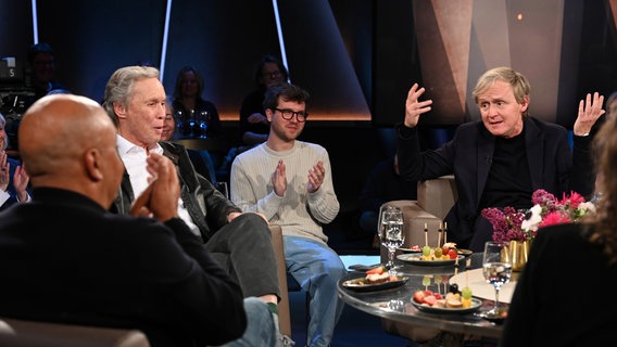 Der Moderator und Humorist Pierre M. Krause ist zu Gast in der NDR Talk Show am 26. April 2024. © NDR Fernsehen/Uwe Ernst Foto: Uwe Ernst