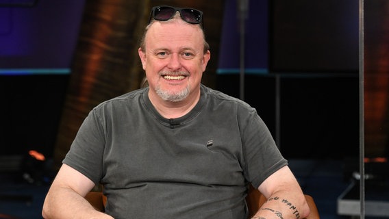 Der Comedian Markus Krebs ist in der NDR Talk Show zu Gast. © NDR Fernsehen/ Uwe Ernst Foto: Uwe Ernst
