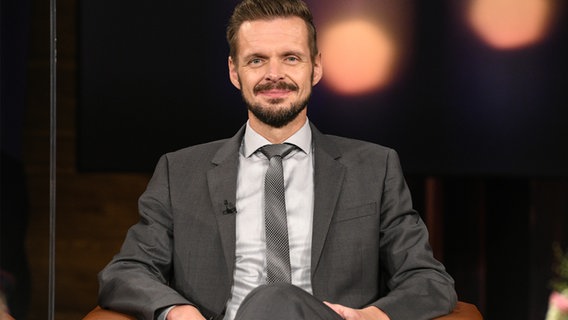 Florian Schröder zu Gast in der NDR Talk Show © NDR Fernsehen/Uwe Ernst Foto: Uwe Ernst