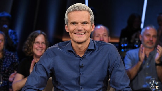 Der Journalist, Moderator und Triathlet Thorsten Schröder ist zu Gast in der NDR Talk Show am 25. August 2023. © NDR Fernsehen/Uwe Ernst Foto: Uwe Ernst