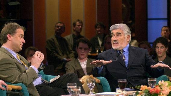 Ein ständiger Weggefährte der NDR Talk Show, auch im Jahr 2000: Schauspieler Mario Adorf. © NDR/Uwe Ernst 