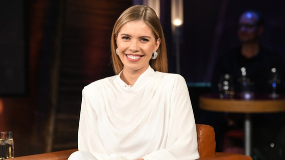 Die Moderatorin und Schauspielerin Victoria Swarovski ist zu Gast in der NDR Talk Show am 1. Oktober 2021. © Uwe Ernst Foto: Uwe Ernst