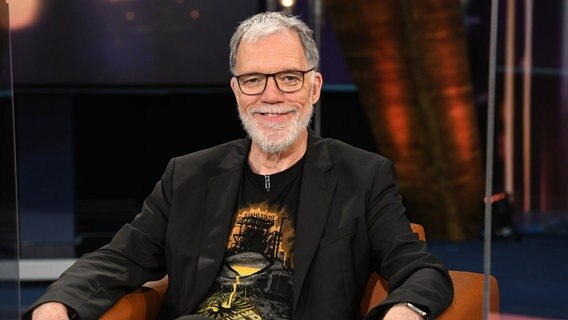 Der Comedian Wolfgang Trepper ist in der NDR Talk Show zu Gast. © NDR Fernsehen/ Uwe Ernst Foto: Uwe Ernst