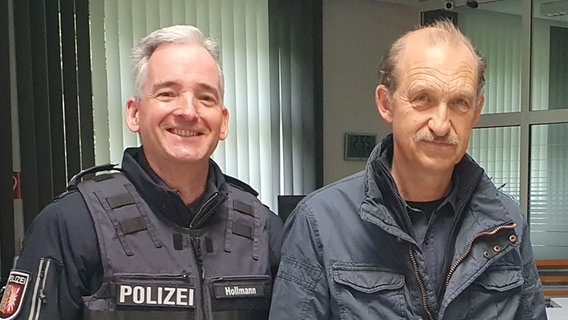 Wolf Laturnus aus Schleswig hat Peter Heinrich Brix während der Dreharbeiten zum Film "Zwei Erben sind einer zu viel" in Husby bei Flensburg getroffen. © NDR/Wolf Laturnus Foto: Wolf Laturnus