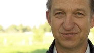 Neues aus Büttenwarder - Brakelmanns Freunde: Peter Heinrich Brix. © NDR 