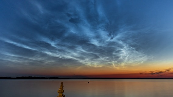 Blaue Stunde über der Ostsee. © NDR Foto: Mandy Pollack aus Waren