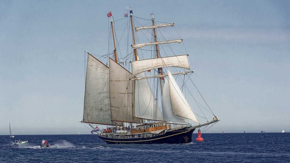 Ein Segelschiff fährt auf der Ostsee. © NDR Foto: Klaus Knop aus Greifswald