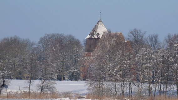 Altkalener Kirche im Winter © NDR Foto: Uta Drewitz aus Altkalen