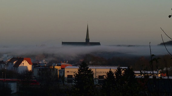 Nebel am Morgen über Bad Doberan © NDR Foto: Dr. Otto Hansen aus Bad Doberan