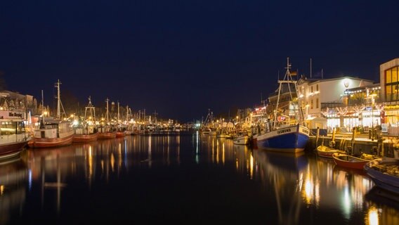 Abend im Warnemünder Hafen © NDR Foto: Jan Schreiber aus Rostock