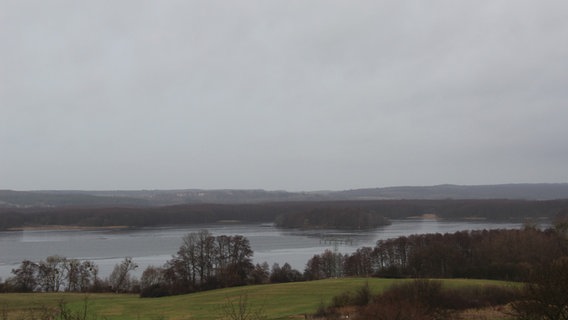 Blick auf Fluss vom Berg © NDR Foto:  Liza Stein aus Usadel