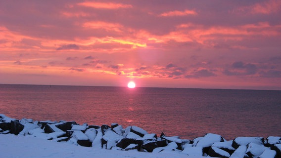 Sonnenuntergang über Hiddensee © NDR Foto: Christine Arendt aus Kloster